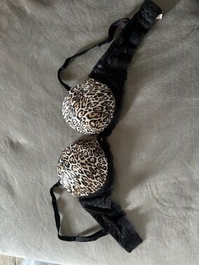 Victoria's Secret Leopard-Print Push Up Bra in Black & Tan